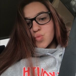 Meet your Posher, Hope